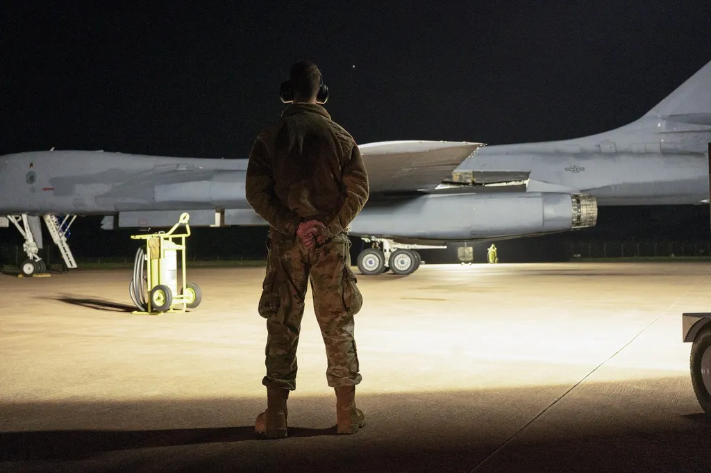 A US Air Force B-1B Lancer on the flight line at RAF Fairford at night