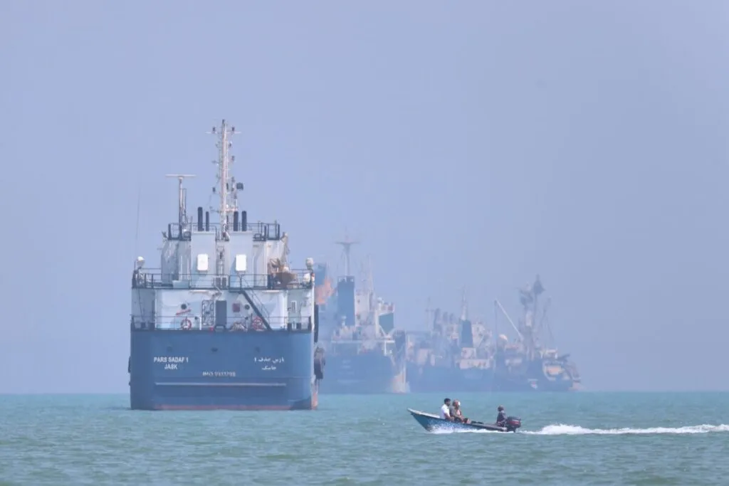 A vessel sails near the Strait of Hormuz (archive photo)