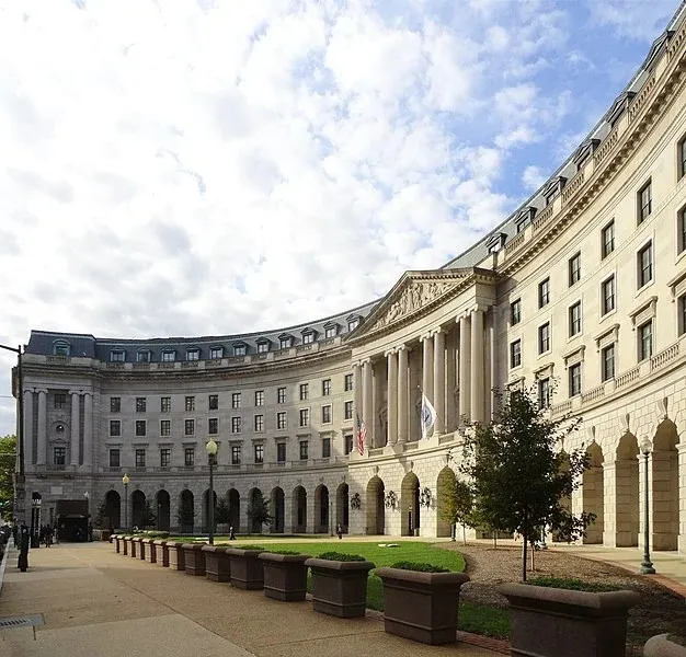 The curved neoclassical facade of the William Jefferson Clinton Federal Building in Washington, D.C., which houses the headquarters of the U.S. Environmental Protection Agency.