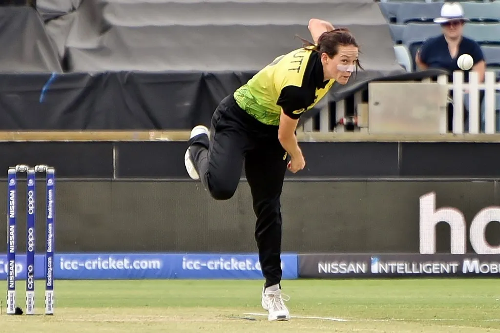 Megan Schutt bowling for Australia during the 2020 ICC Women’s T20 World Cup in Perth