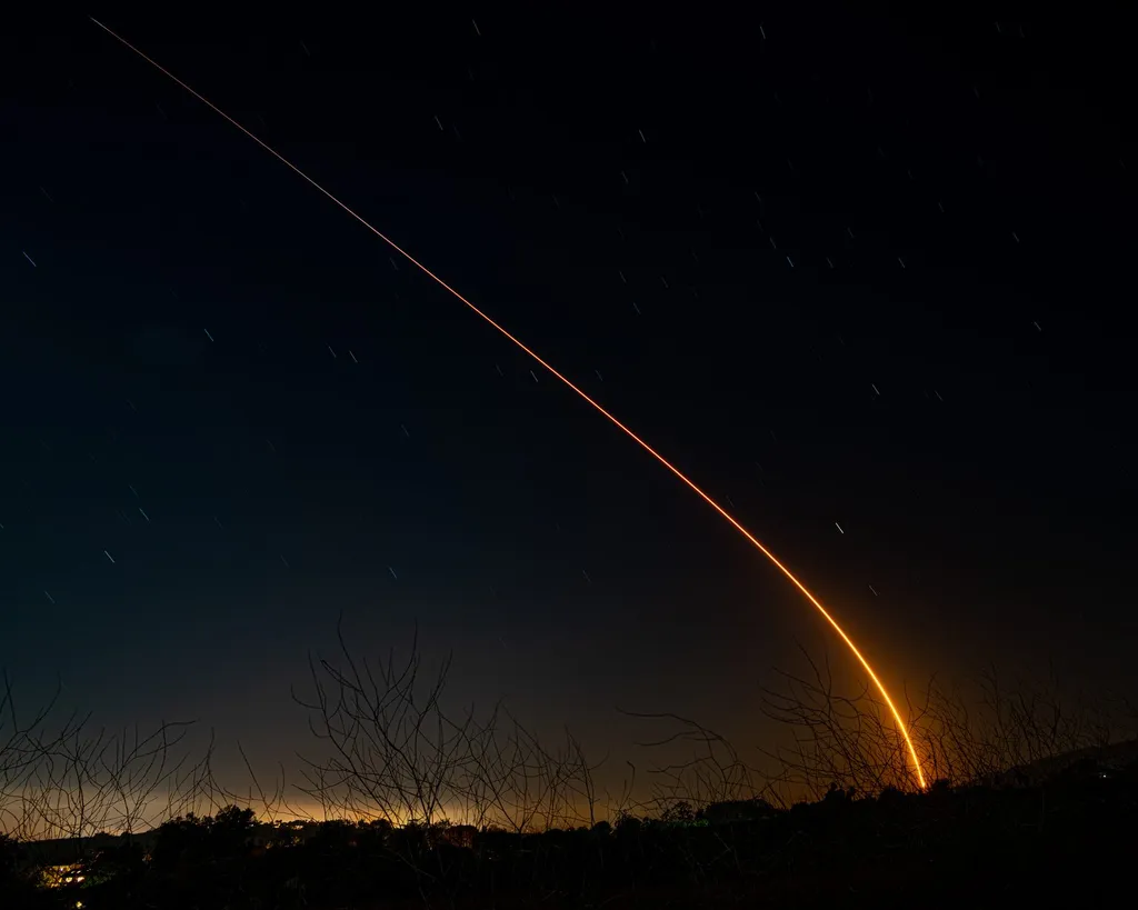 A SpaceX Falcon 9 rocket carrying Starlink satellites to orbit