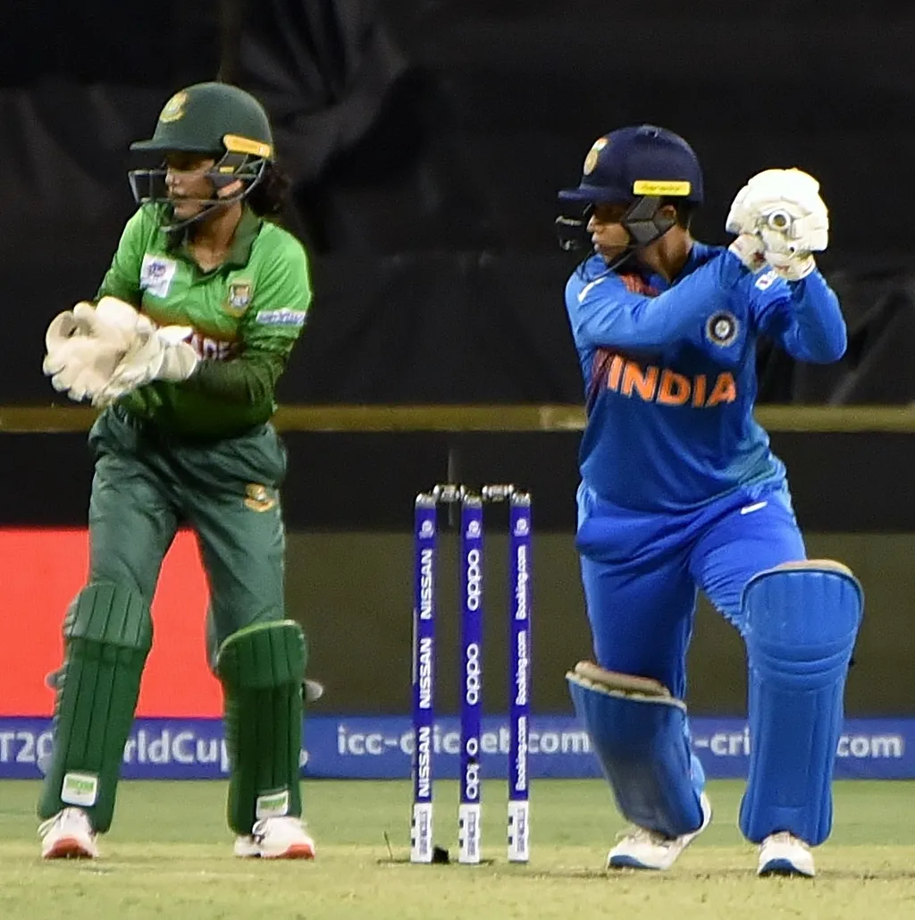 Richa Ghosh batting for India against Bangladesh at the 2020 ICC Women's T20 World Cup.