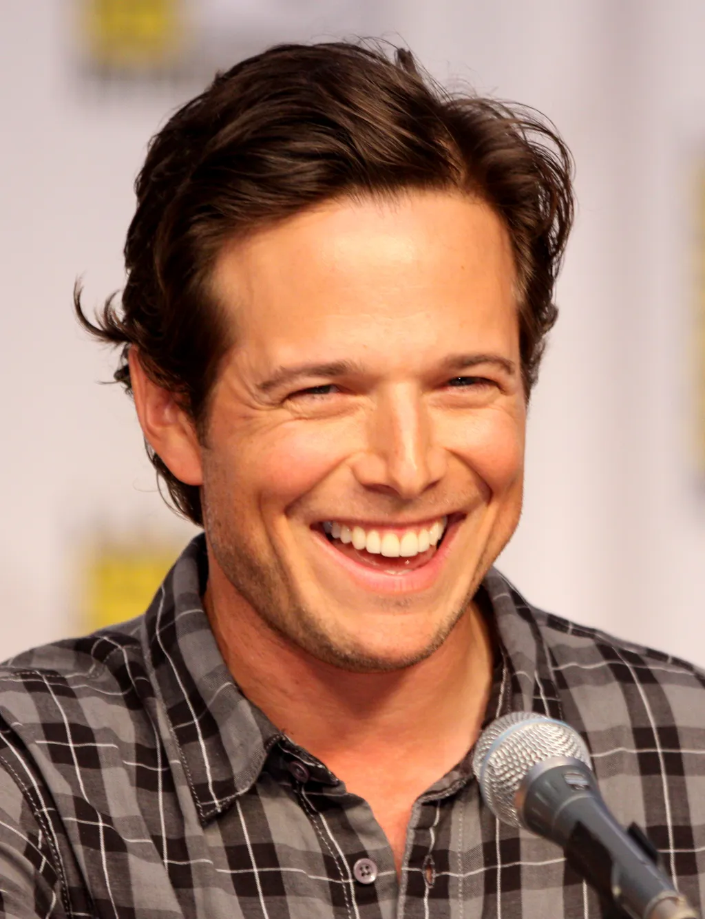 Scott Wolf photographed at the 2010 Comic-Con in San Diego.