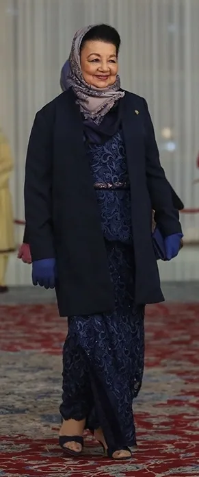 Shiranthi Rajapaksa, former first lady of Sri Lanka, wearing a headscarf at the 1st International Congress for the Women of Influence in Tehran, 2023